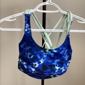 Size 6 lululemon sports bra